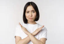 Pentingnya Bersikap Acuh terhadap Hal Remeh yang Menjatuhkan