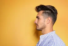 Penyebab Fenomena Rambut M pada Pria Dewasa
