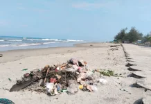 Sampah di Pantai Panjang Bengkulu Masih Jadi Persoalan yang Tak Kunjung usai