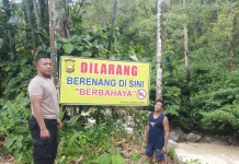 Cegah Korban, Polisi dan Warga Pasang Spanduk Larangan di Sungai Tik Maceak