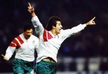 Mengenang Gol "Maut" Emil Kostadinov: Momen ketika Bulgaria Membungkam Publik Paris