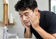 Mencuci Muka dengan Produk Aman Penting untuk Kesehatan Kulit