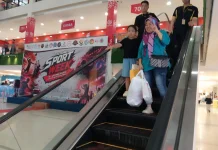 Tips Menjaga Anak di Tempat Umum