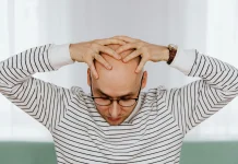 Rambut Rontok dan Kebotakan, Apa Bedanya?