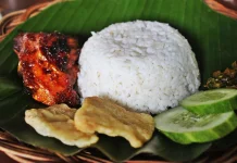 Nasi Ayam Bakar Sambal Terasi Menjadi Pilihan Banyak Orang