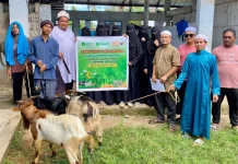 UMB Salurkan Hewan Qurban ke Dua Madrasah di Filipina Selatan