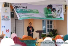 Peringati HLUN 2026, Sentra Dharma Guna Gelar Operasi Katarak Gratis untuk Lansia