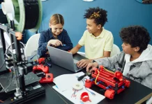Pentingnya Pembelajaran Coding sejak Dini untuk Mempersiapkan Generasi Digital