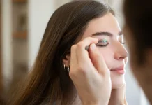 Kesalahan Membersihkan Makeup yang Sering Terjadi