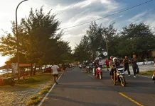 Ramai Jogging di Pantai Panjang, Pengunjung Minta Disediakan Jalur Khusus