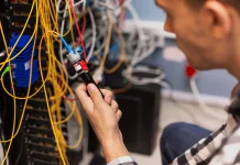 Kenapa Internet Selalu Ngebut? Rahasianya Ada di Fiber Optik dan Uji Laik Operasi