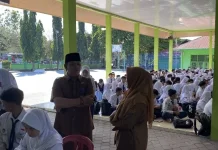 Kadisdikbud Bengkulu Tinjau MPLS di SMAN 5