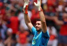 Unai Simon Dekati Rekor Nirbobol Kiper Terbaik Piala Dunia