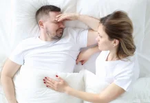 Manja saat Sakit? Ini Penjelasan Medis Kenapa Laki-Laki Terlihat Lemah