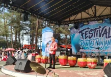Wali Kota Bengkulu Buka Festival Pantai Panjang 2026