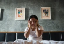 Sering Bangun Tidur Pusing? Ini Penyebabnya