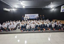 BPOM Edukasi Siswi SMKN 3 Kota Bengkulu Jadi Konsumen Cerdas Kosmetik Aman
