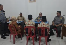 Satpol PP Kota Bengkulu Bina Dua Pelajar Bolos Sekolah