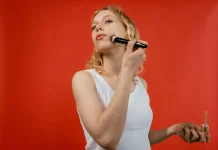 Pentingnya Makeup untuk Entertainment, Menunjang Penampilan di Depan Kamera