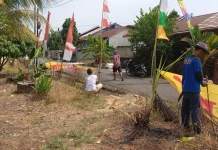 Warga Perumahan Bumi Mas Gotong Royong Sambut HUT ke-81 RI