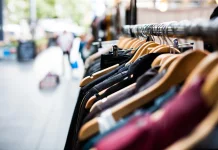 Fenomena Thrifting di Kalangan Anak Muda Bengkulu: Hemat, Gaya, atau Konsumtif?