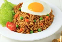 Mie Instan Lebih Sehat? Begini Cara Menyiasatinya