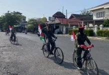 Komunitas Kerano Van Bengkulu Gelar Upacara Kemerdekaan dengan Sepeda Ontel