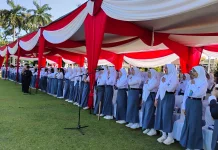 Paduan Suara Pelajar Meriahkan Upacara HUT ke-81 RI di Balai Raya Bengkulu