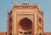 Kemegahan Buland Darwaza, Gerbang Kemenangan Abadi Kekaisaran Mughal