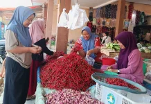 Harga Cabai Merah Murah Diserbu Kosumen