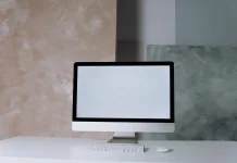 Plus Minus Menggunakan Komputer All-in-One PC