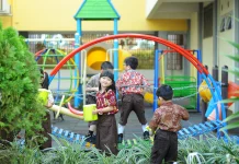 Tips agar anak tetap wangi saat pulang sekolah