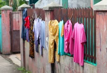 Cara Cepat Mengeringkan Pakaian saat dalam Perjalanan