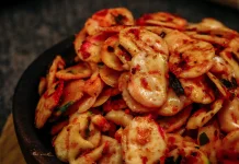 Makanan Pedas, Benarkah Bisa Meningkatkan Asam Lambung?