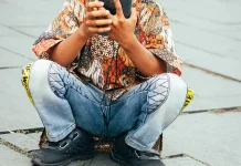 Batasi Anak Menggunakan Gadget, Orang Tua Perlu Mendampingi