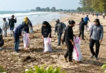Pemkot Bengkulu Perkuat Kebersihan Pantai Panjang