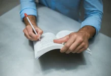 Menulis Buku Itu Mudah jika Dimulai dari Ide Sederhana