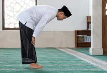 Perbedaan Laki-laki dan Perempuan dalam Sholat