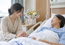 Sejarah dan Tradisi Menjenguk Orang Sakit