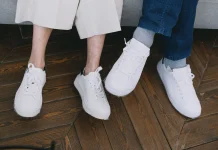Tips Menggunakan Sepatu agar Tidak Mudah Bau