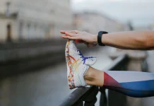 Alasan Kenapa Sepatu Running Memiliki Corak Warna Terang