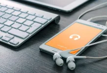 Mengatur Volume Earphone agar Pendengaran Tetap Terjaga