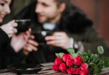 Word of Affirmation atau Love Bombing?