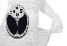 Mengapa Berat Badan Mudah Naik setelah Usia 40