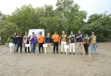 Bandara Fatmawati Soekarno Tanam Mangrove di Jenggalu, Perkuat Konservasi Pesisi