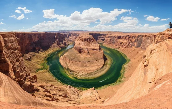 Pesona Horseshoe Bend: Permata Oranye di Jantung Arizona