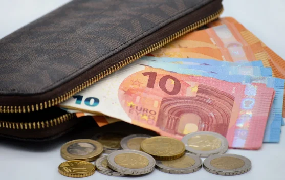 THR Bisa Dimanfaatkan untuk Investasi