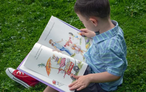 Memilih Buku Anak: Biar Tidak Sekadar Dibaca, tapi Berkesan