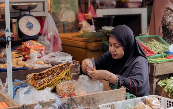 Mengelola Usaha di Pasar Tradisional Perlu Strategi dan Pelayanan yang Baik