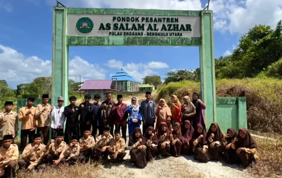 Cerita Ustaz Zaki Bangun Pesantren di Pulau Enggano Demi Masa Depan Anak-anak